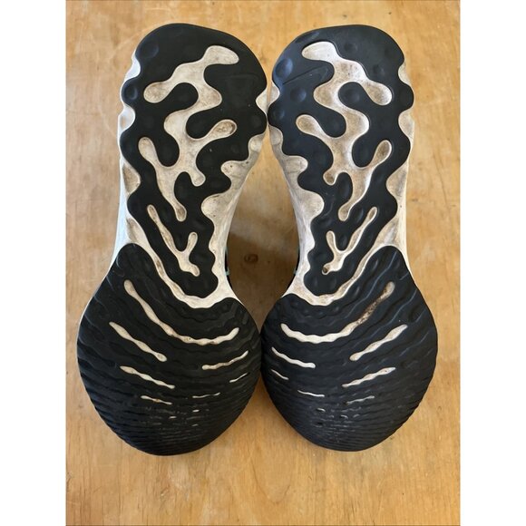 New Women's Nike React Infinity Run FK 2 in White/Aurora Green-Black Size US 9.5 - Picture 9 of 13